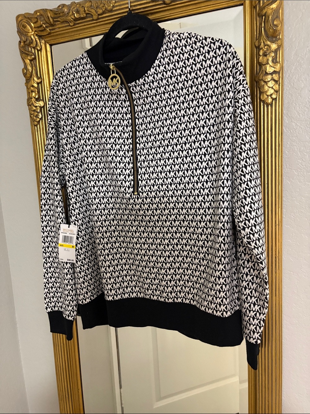 Michael Kors NWT Black & White MK-Print gold Zip knit top size medium